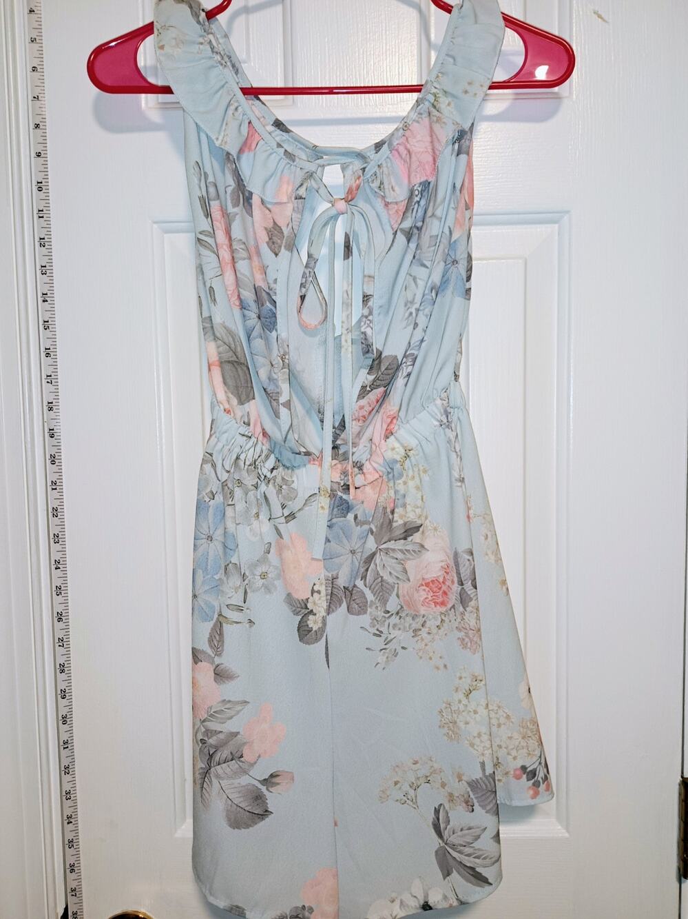 Floral Cold Shoulder Open-Back Romper - Sz S - EUC